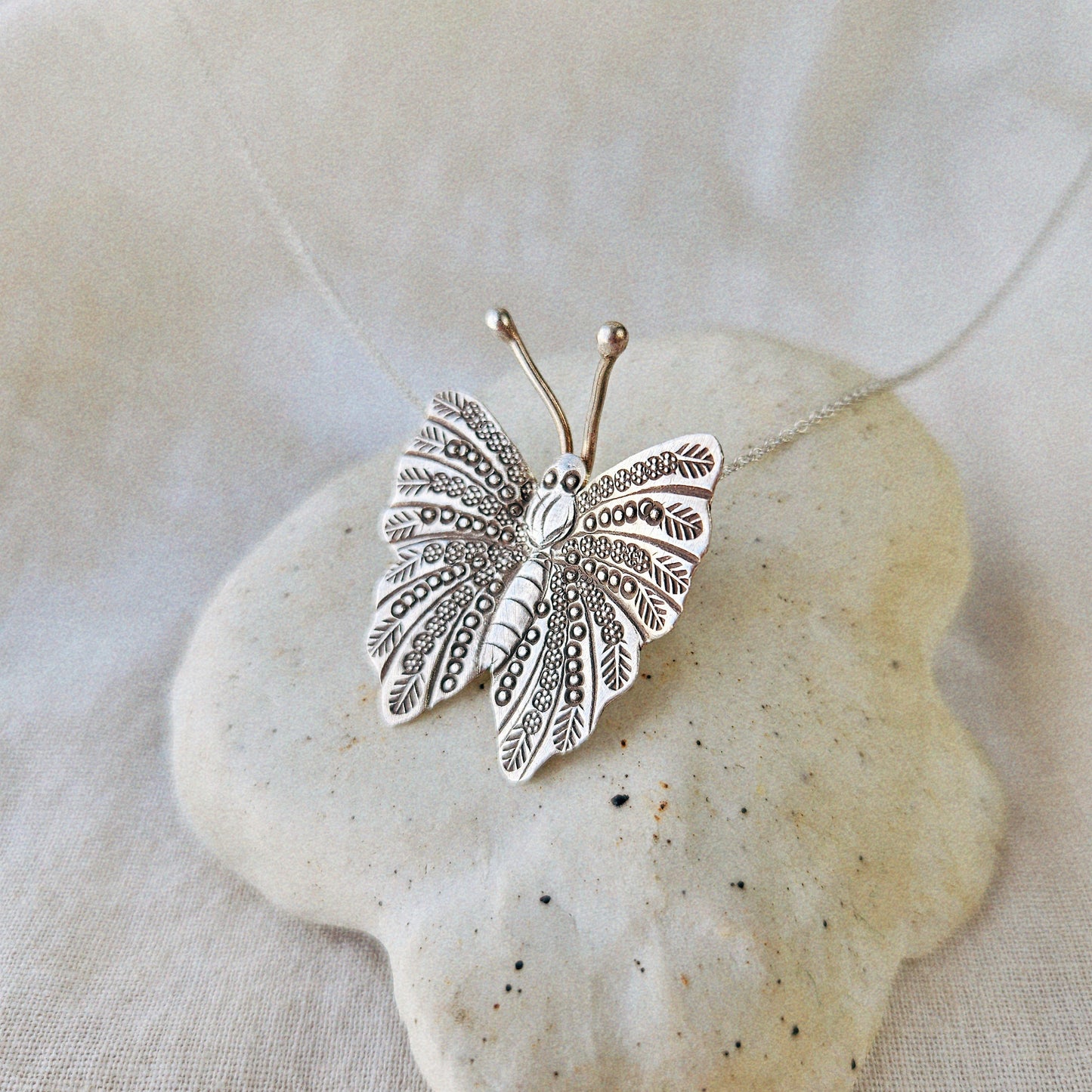 Leaf-etched Wings Silver Butterfly Choker